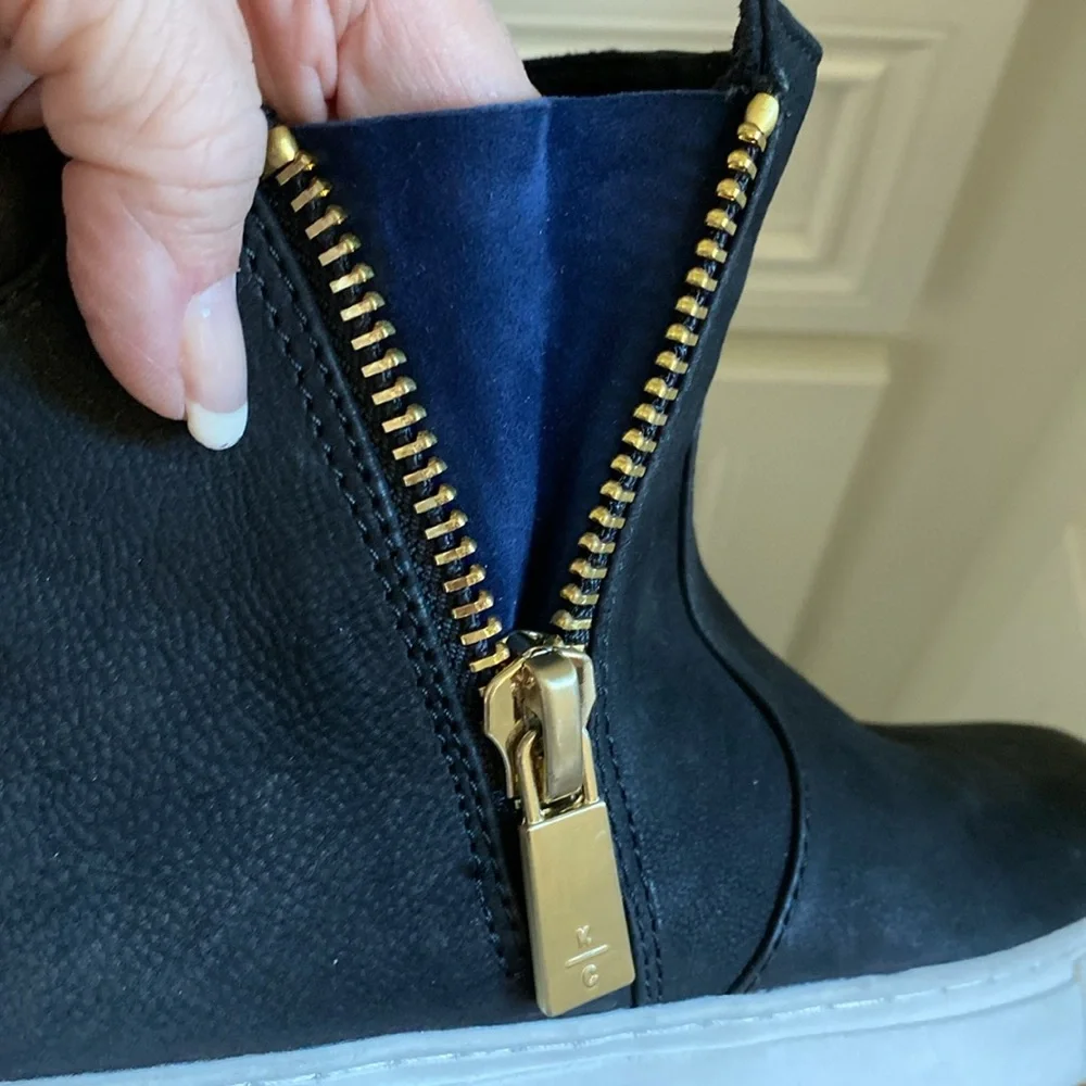 Kenneth Cole New York euc barely